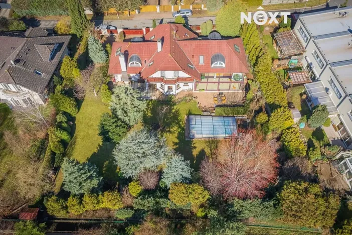 Prodej vícegeneračního domu, Praha - Uhříněves, Merkurova, 420 m2