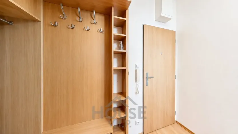 Prodej bytu 1+kk, Praha - Vysočany, Poděbradská, 34 m2