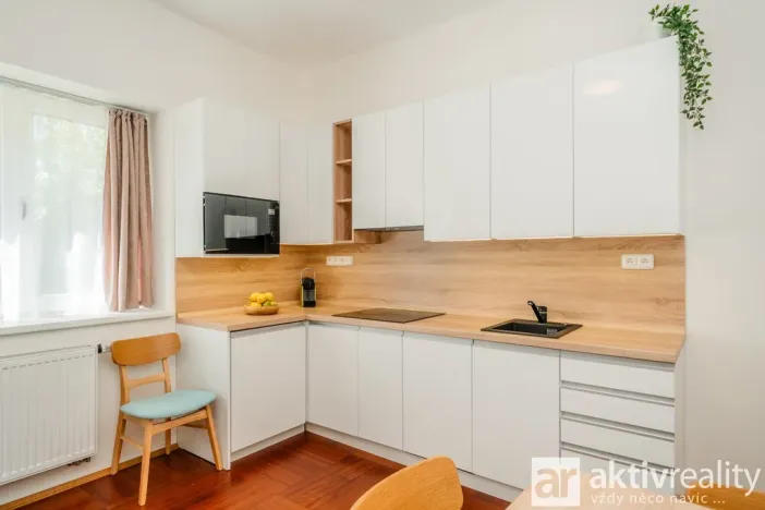 Pronájem bytu 2+kk, Praha - Libeň, Nad Rokoskou, 38 m2