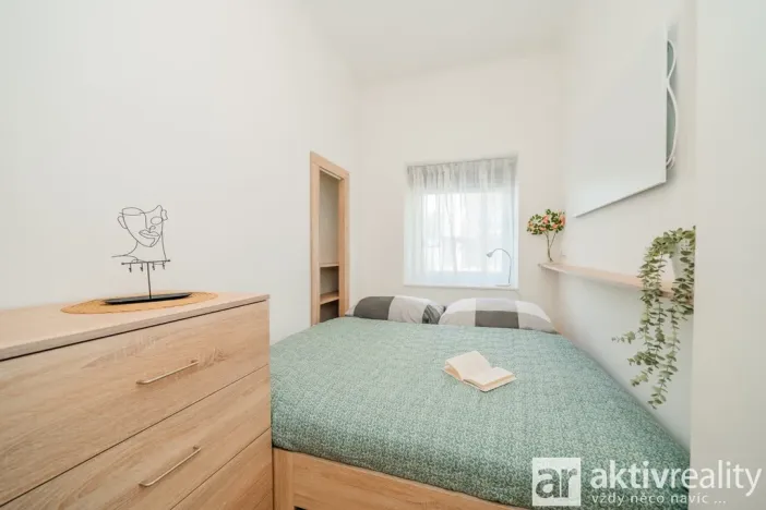 Pronájem bytu 2+kk, Praha - Libeň, Nad Rokoskou, 38 m2