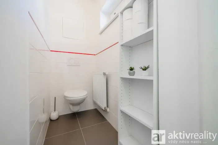 Pronájem bytu 2+kk, Praha - Libeň, Nad Rokoskou, 38 m2