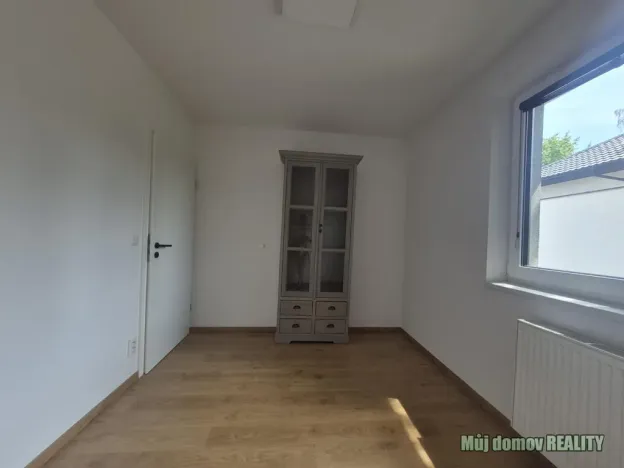 Pronájem rodinného domu, Praha - Klánovice, Smidarská, 120 m2