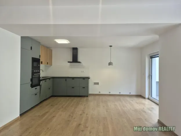 Pronájem rodinného domu, Praha - Klánovice, Smidarská, 120 m2