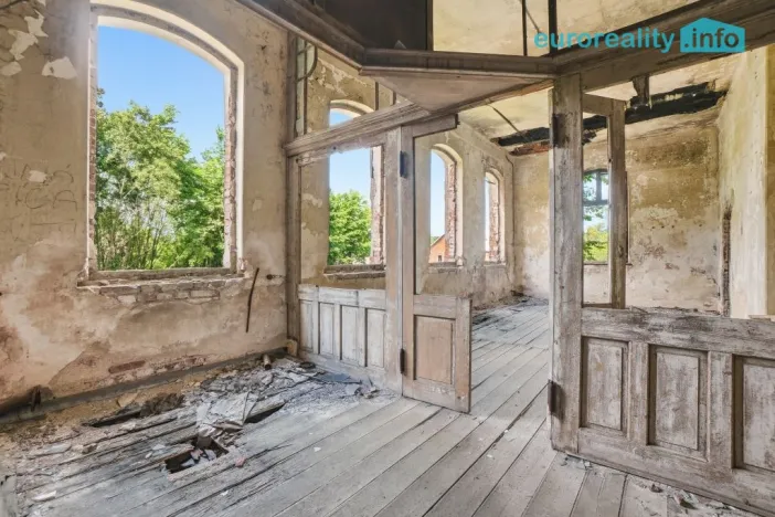 Prodej výrobních prostor, Mikulášovice, 1450 m2