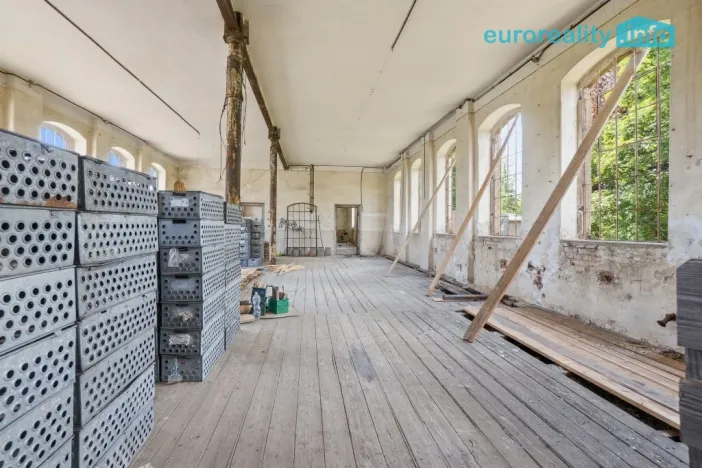 Prodej výrobních prostor, Mikulášovice, 1450 m2