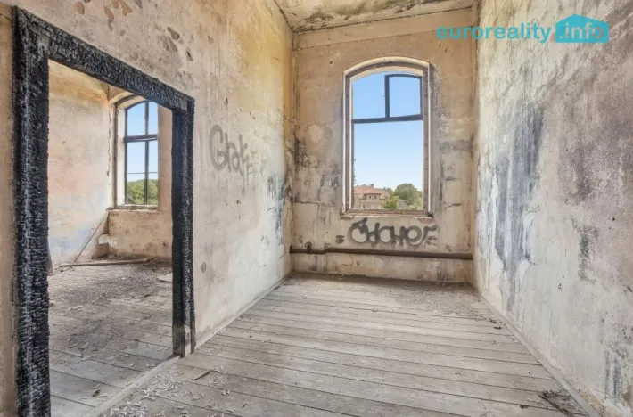 Prodej výrobních prostor, Mikulášovice, 1450 m2