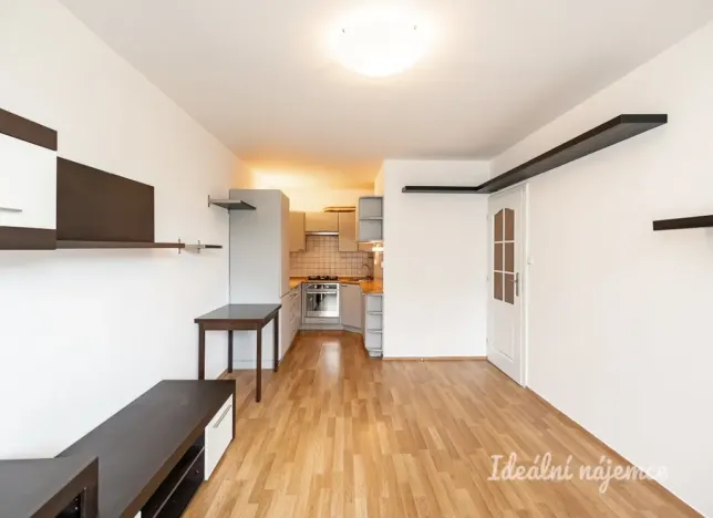 Pronájem bytu 2+kk, Praha - Krč, Točitá, 39 m2
