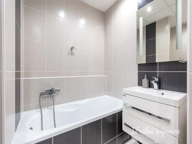 Pronájem bytu 3+kk, Praha - Braník, Jílovská, 62 m2