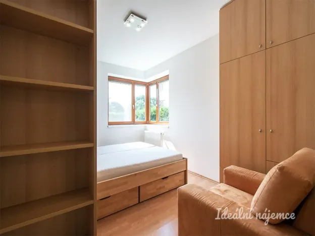 Pronájem bytu 3+kk, Praha - Uhříněves, V kuťatech, 62 m2