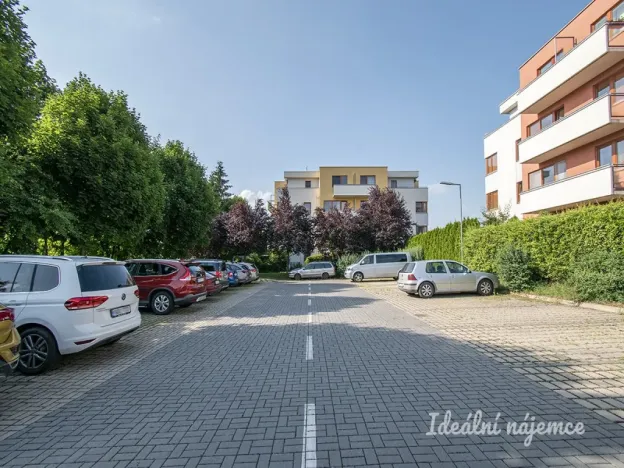 Pronájem bytu 3+kk, Praha - Uhříněves, V kuťatech, 62 m2