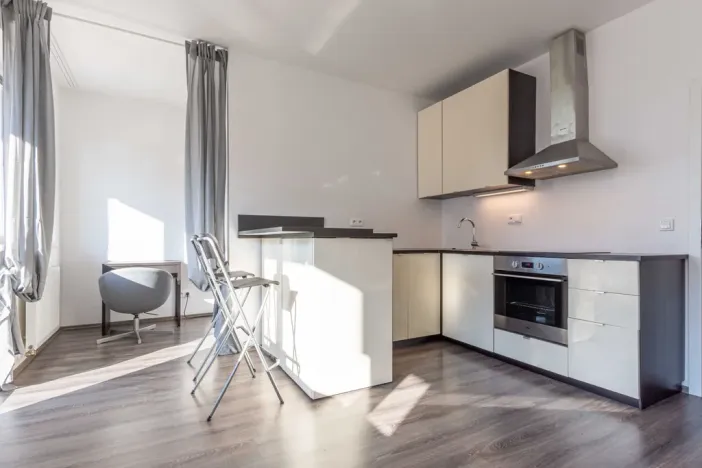 Pronájem bytu 1+kk, Praha - Kyje, Farkašova, 31 m2