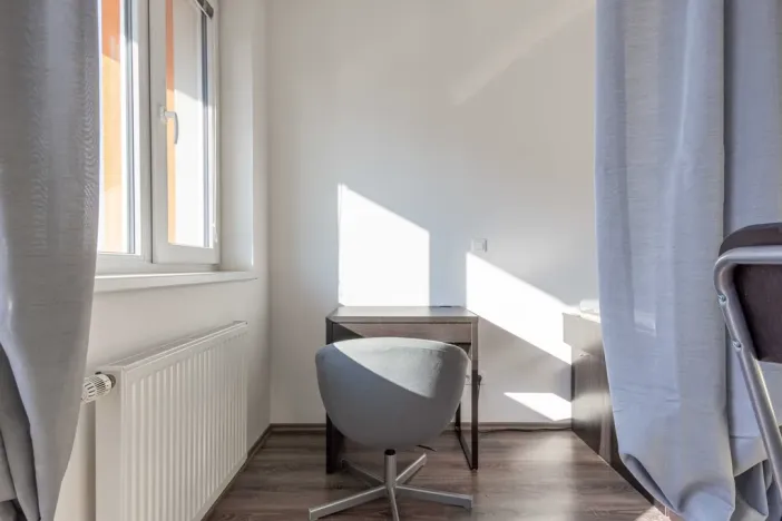 Pronájem bytu 1+kk, Praha - Kyje, Farkašova, 31 m2