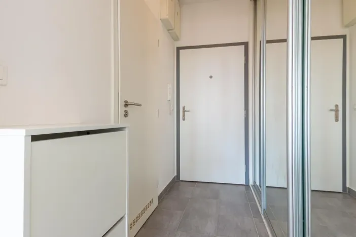 Pronájem bytu 1+kk, Praha - Kyje, Farkašova, 31 m2