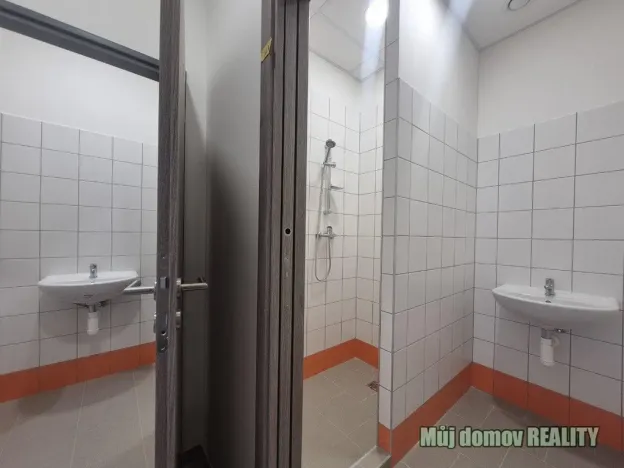 Pronájem skladu, Praha - Hostivař, 550 m2