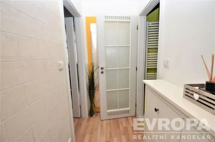 Pronájem bytu 2+kk, Praha - Libeň, Na Dědince, 40 m2