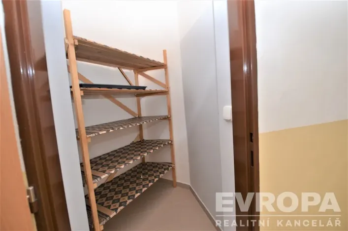 Pronájem bytu 2+kk, Praha - Libeň, Na Dědince, 40 m2