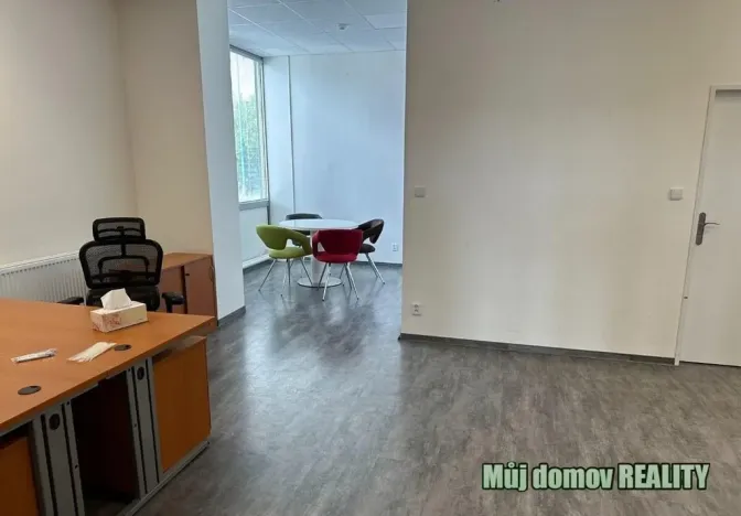 Pronájem obchodního prostoru, Praha - Libuš, Dobronická, 79 m2