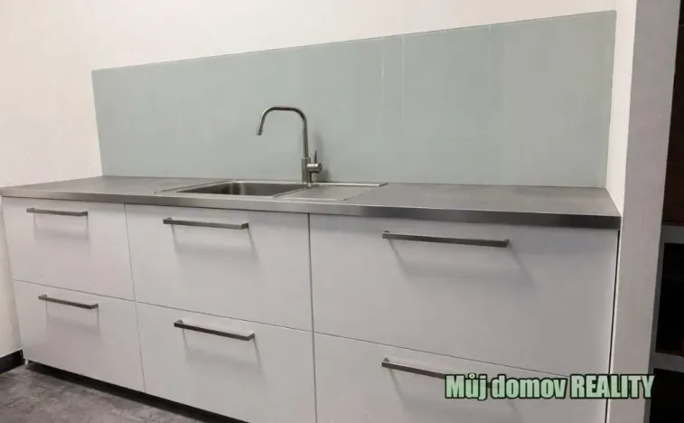 Pronájem obchodního prostoru, Praha - Libuš, Dobronická, 79 m2