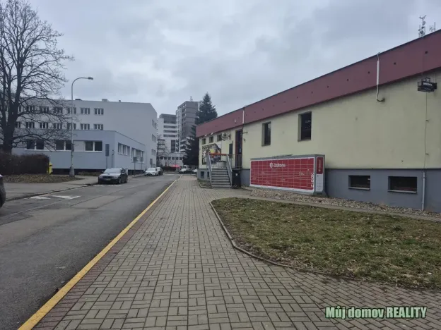 Pronájem obchodního prostoru, Praha - Letňany, Třinecká, 124 m2