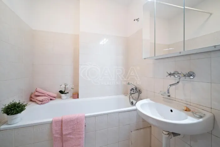 Pronájem bytu 2+1, Praha - Strašnice, Průběžná, 55 m2