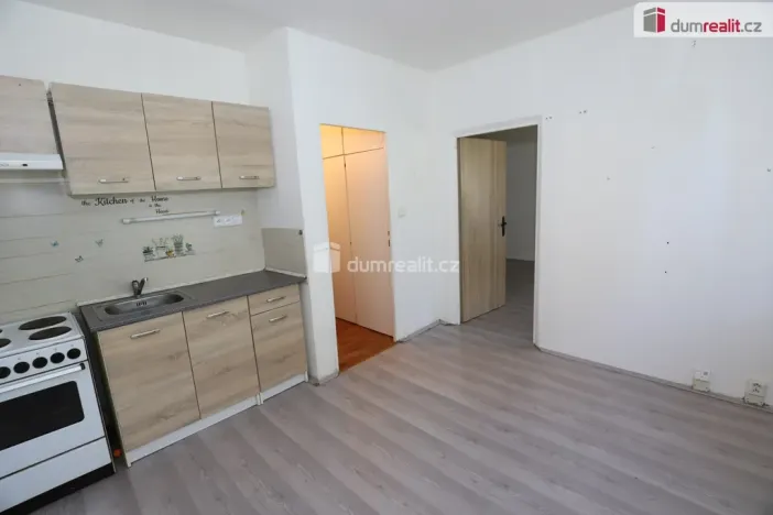 Pronájem bytu 1+1, Tachov, Jana Ziky, 42 m2