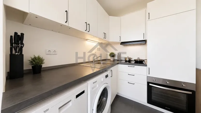 Prodej bytu 2+kk, Praha, K rovinám, 46 m2