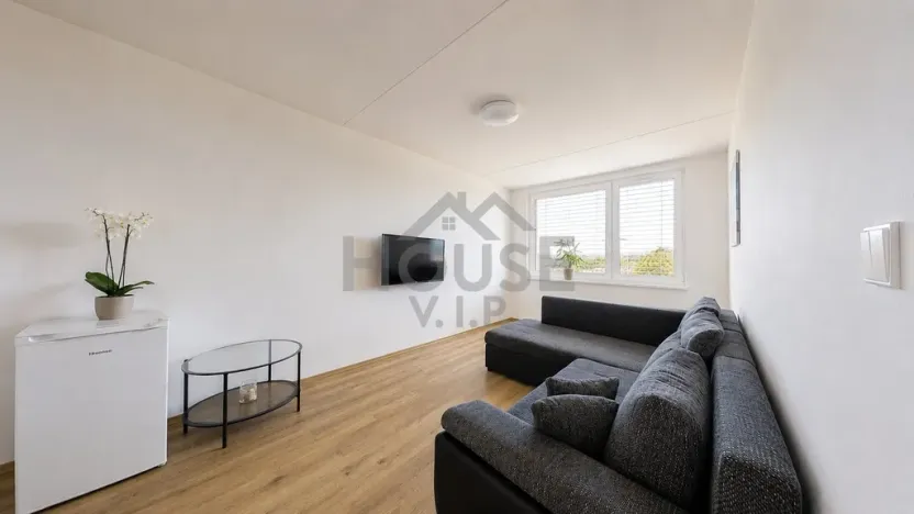 Prodej bytu 2+kk, Praha, K rovinám, 46 m2