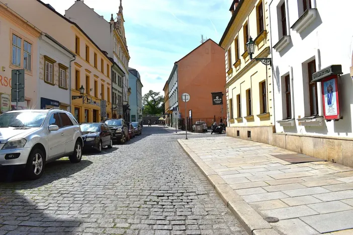 Pronájem bytu 1+1, Plzeň - Vnitřní Město, Bezručova, 36 m2