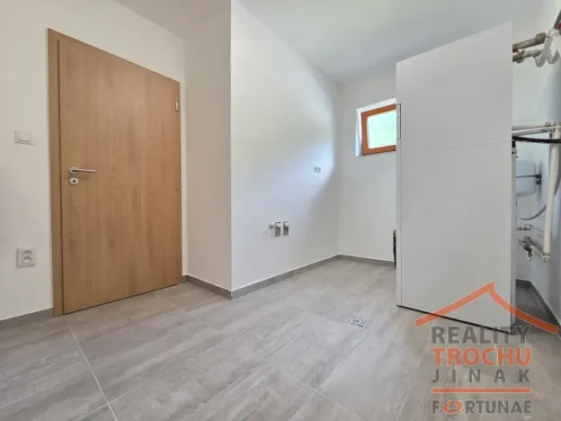 Prodej rodinného domu, Stárkov, 230 m2