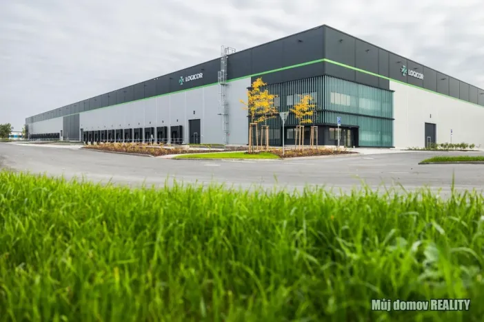 Pronájem výrobních prostor, Praha - Hostivař, K pérovně, 10200 m2