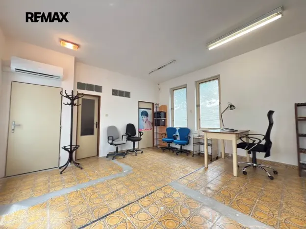 Pronájem obchodního prostoru, Horní Bříza, Sídlištní, 145 m2