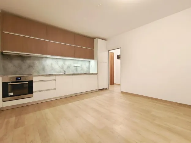 Pronájem bytu 2+kk, Krnov - Pod Bezručovým vrchem, 30 m2