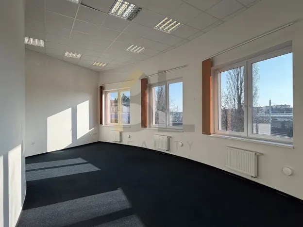 Pronájem kanceláře, Hodonín, Za Dráhou, 32 m2