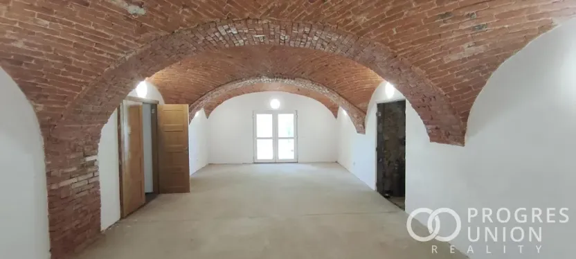 Pronájem skladu, Zašová, 330 m2