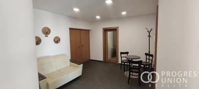 Pronájem skladu, Zašová, 330 m2