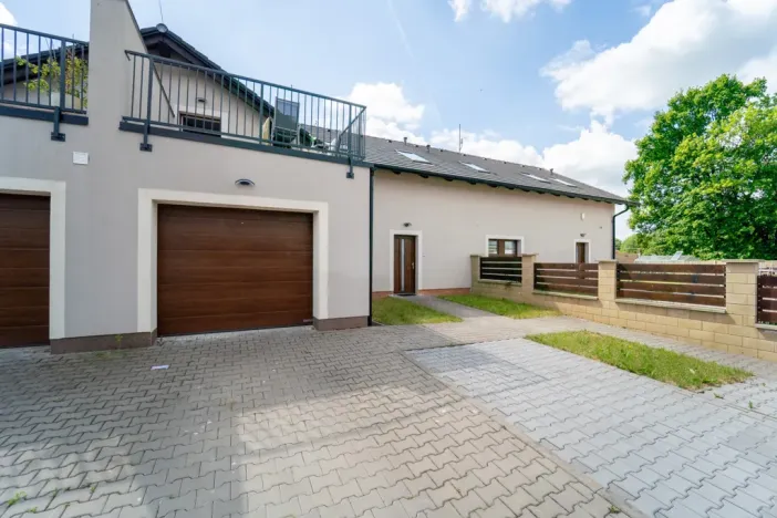 Prodej rodinného domu, Popovičky, Pod Skalkou, 185 m2