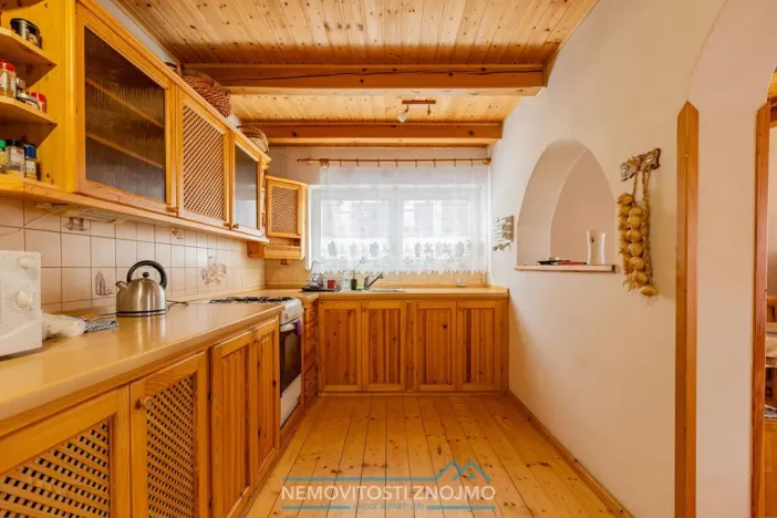 Prodej vícegeneračního domu, Jevišovice, 350 m2