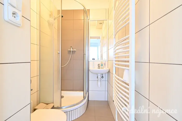 Pronájem bytu 1+kk, Brno - Žebětín, Hostislavova, 22 m2