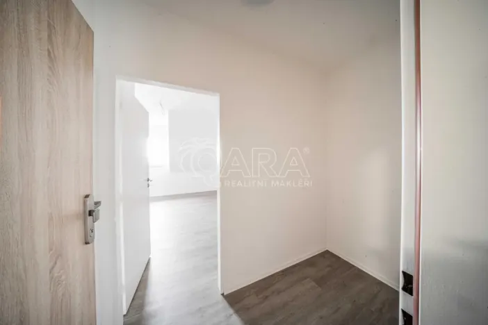 Pronájem bytu 1+kk, Neratovice - Byškovice, Pražská, 25 m2