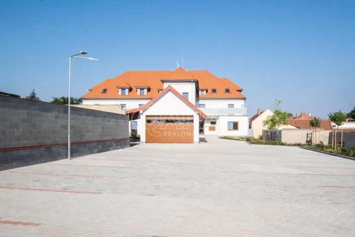 Pronájem bytu 1+kk, Neratovice - Byškovice, Pražská, 25 m2