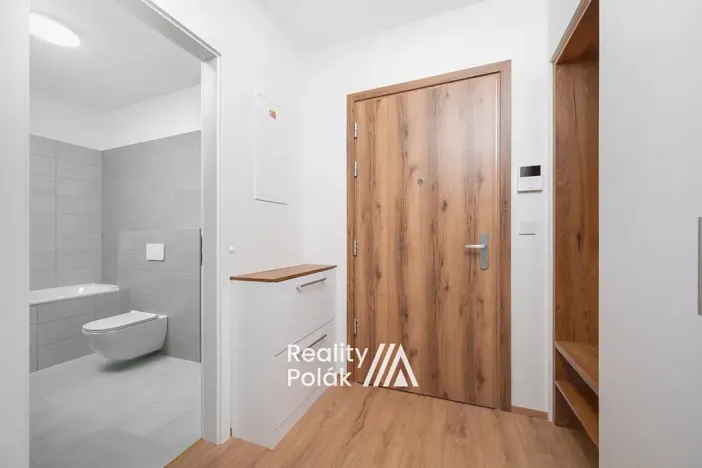 Pronájem bytu 1+kk, Liberec, Tovární, 37 m2