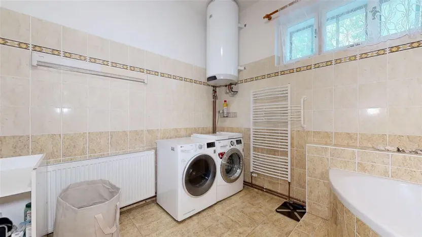 Prodej rodinného domu, Verneřice - Loučky, 340 m2