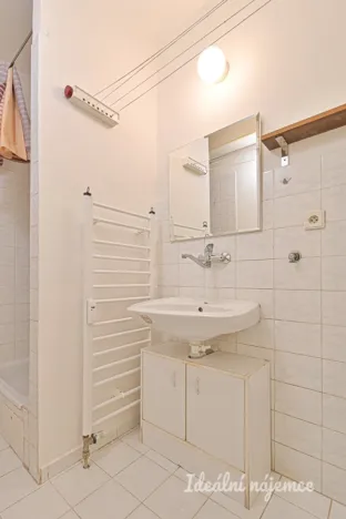Pronájem bytu 1+kk, Brno, bratří Sapáků, 29 m2