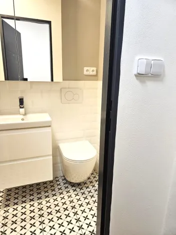 Pronájem bytu 1+kk, Praha, Kyselova, 28 m2