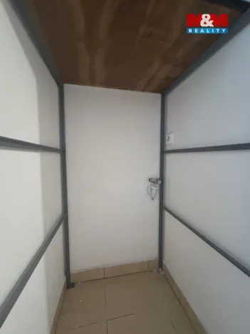 Pronájem bytu 1+kk, Ústí nad Labem, Vinařská, 31 m2
