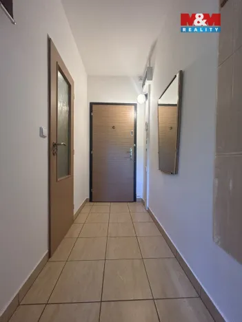 Pronájem bytu 1+kk, Ústí nad Labem, Vinařská, 31 m2