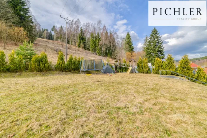 Prodej rodinného domu, Stříbrná, 341 m2