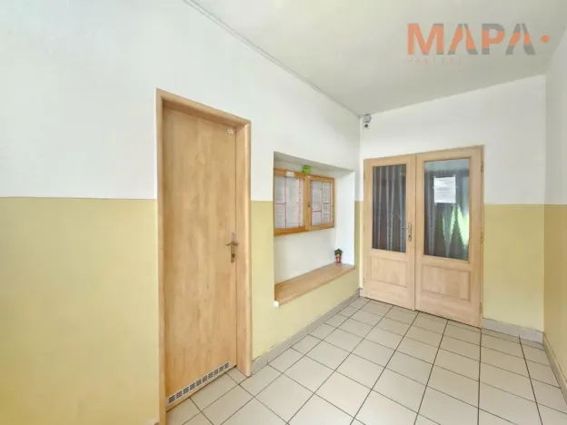 Prodej bytu 3+1, Klášterec nad Ohří, Školní, 67 m2