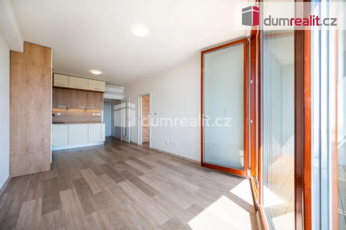 Pronájem bytu 2+kk, Sezimovo Ústí, náměstí Tomáše Bati, 52 m2