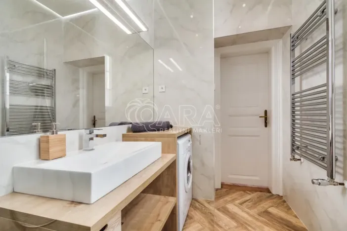 Pronájem bytu 4+1, Praha - Nové Město, Mikulandská, 84 m2